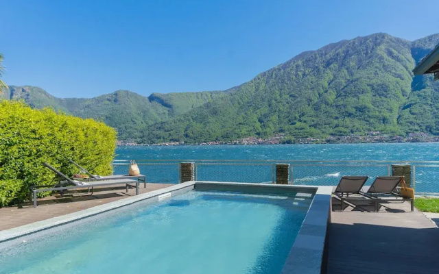 Villa Bianca - Front Lake Pool