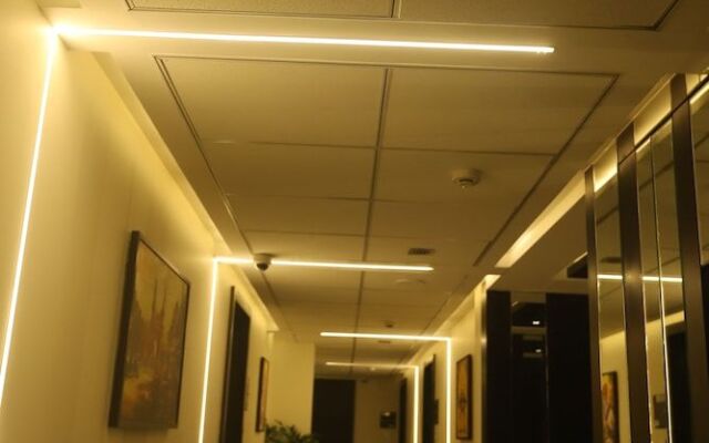 Hotel White Cloud