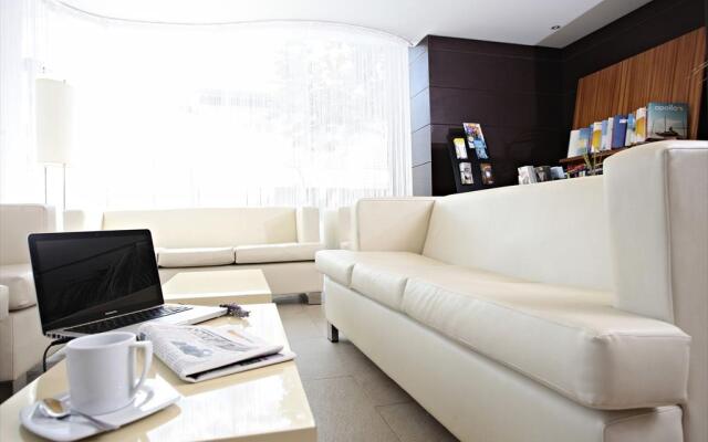 Hotel Aimia