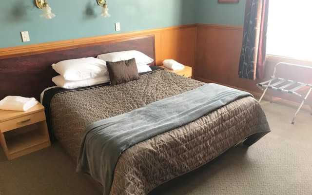 The Pier Hotel
