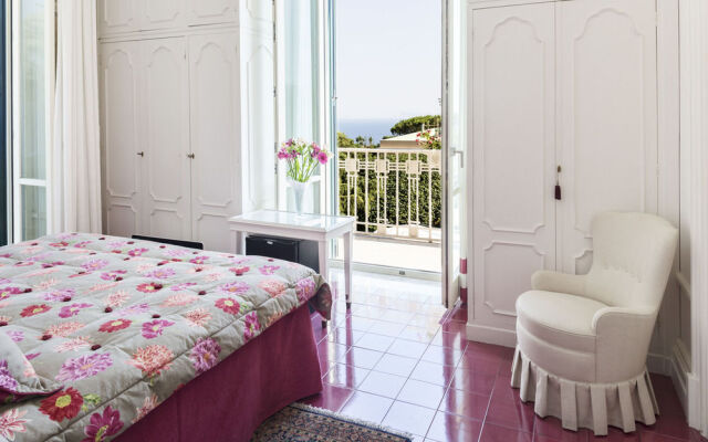 Marechiaro Villa  Relais