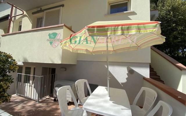 Apartment in the Bagno Venere Area-rif Venere