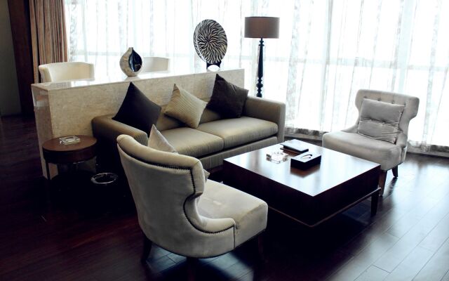 Grandskylight Hotel