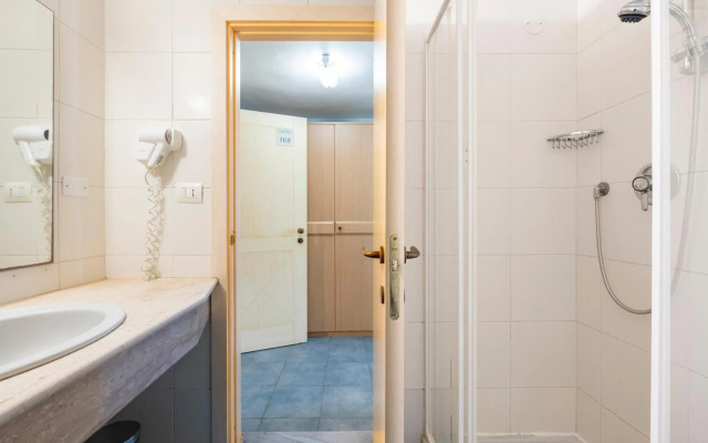 Cala Della Torre Resort