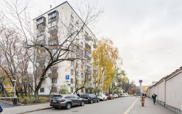 Apartment on Volkov Pereulok