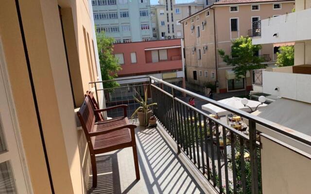 Sunny Home, appartamento in centro e vicino alla spiaggia