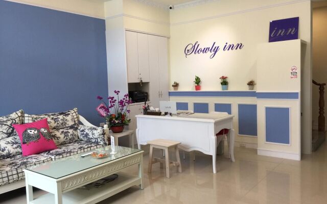 Slowly Inn