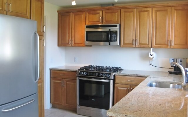 570 State - 2 Bedroom House