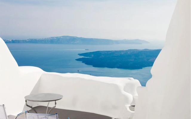 Katikies Chromata Santorini - The Leading Hotels of the World