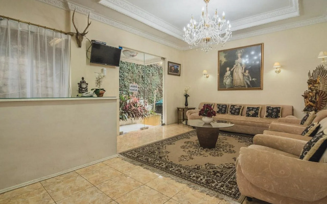 Urbanview Hotel Mon Bel Cibodas by RedDoorz