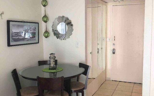 Isla Verde by the Sea Apartment