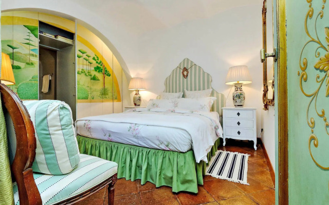 Town House - Treasurerome Collection