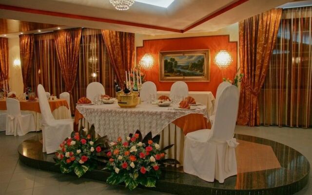 Kristall Palace Hotel