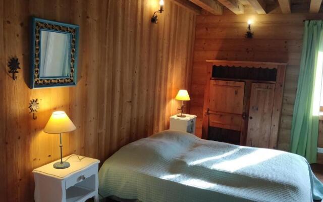 Chalet Du Vieux Guide