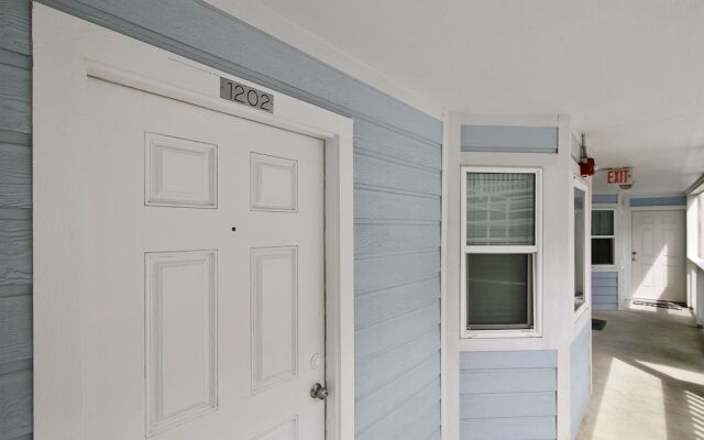 Seascape 1202 - 1 Br Condo