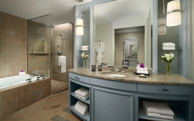Mandarin Oriental, Boston