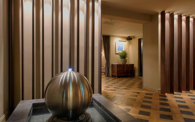 Mondrian Suites Berlin Checkpoint Charlie