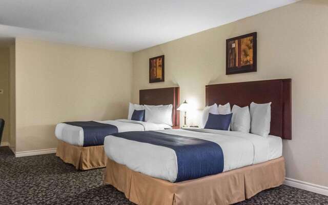 Quality Inn Mont-Laurier