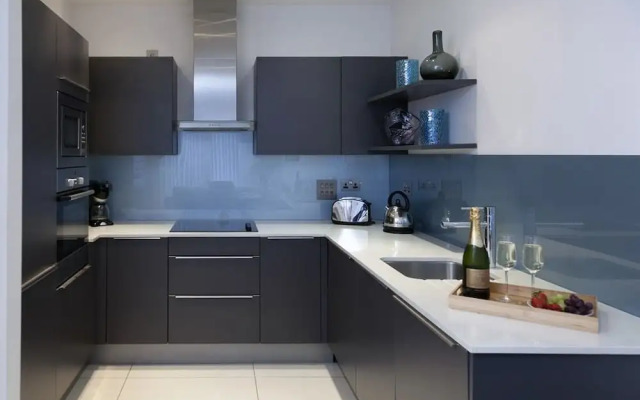 Exclusive Tower Bridge Apartment