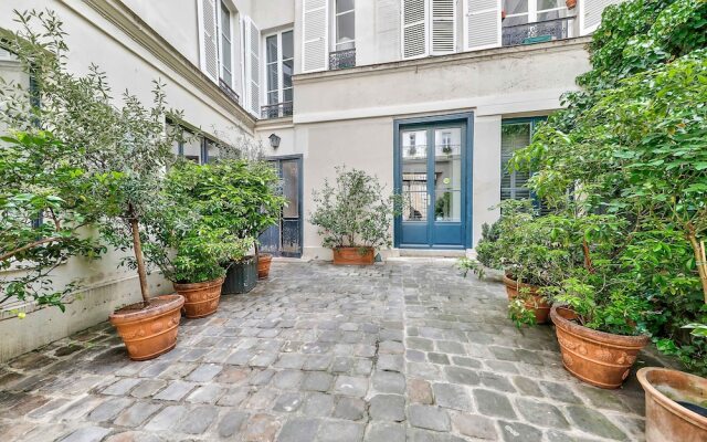 Appartement de charme-Eperon