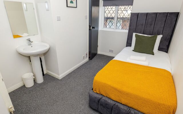 Woodford Hotel