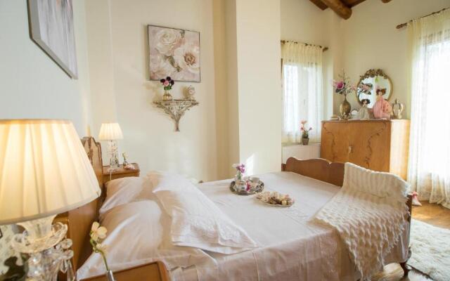 Maria's panoramic seaview House