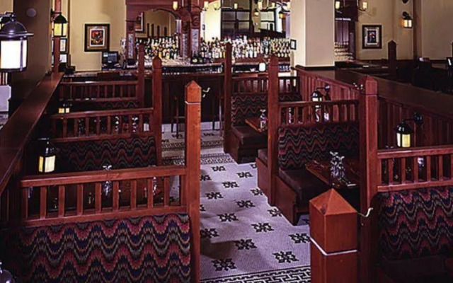 Historic Plains Hotel