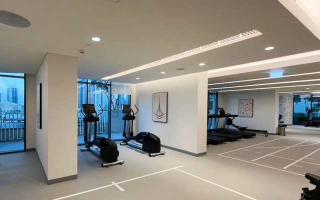 Manzil - Stylish 1BR in Emaar Beachfront