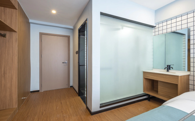 Haikou Blue Sky Apartment