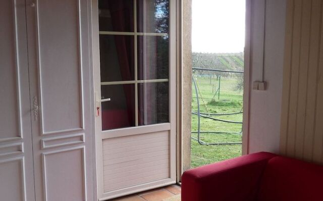 Chambre Rouge et Vin Blanc