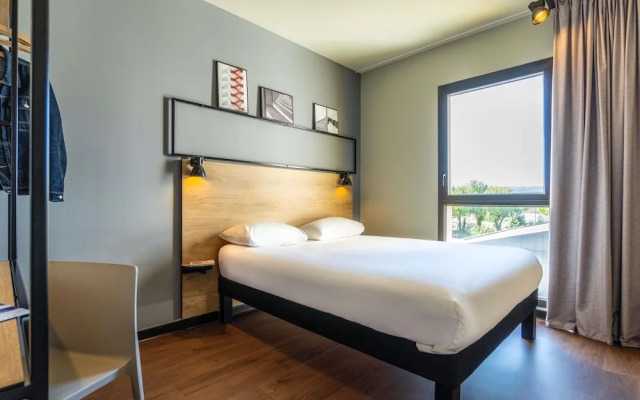 Ibis Marseille Marignane Technopole