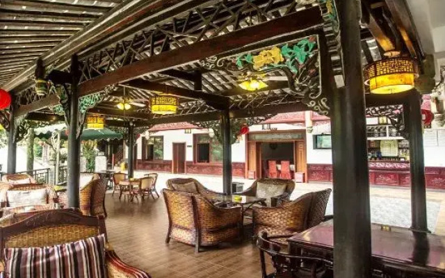 Qingcheng Mountain Tingcicada·Hot Spring B&B
