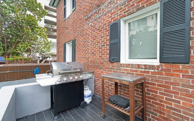 Roami At Bayview Place