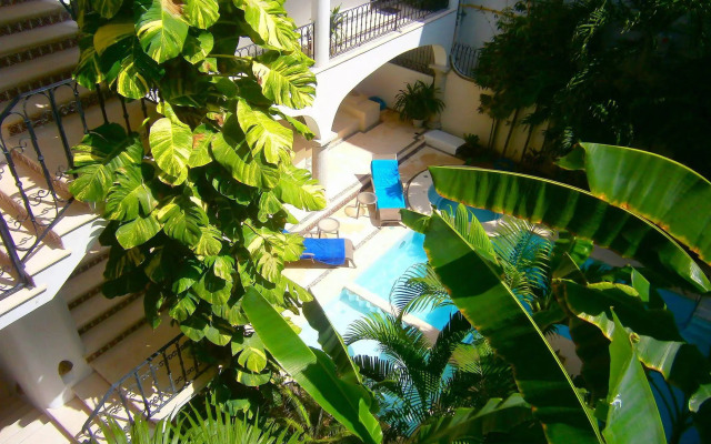 Fabiola Condo Hotel