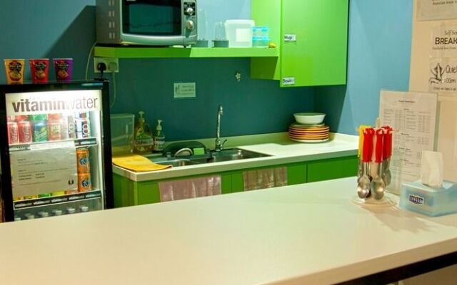 Burrow Hostel @ Smith