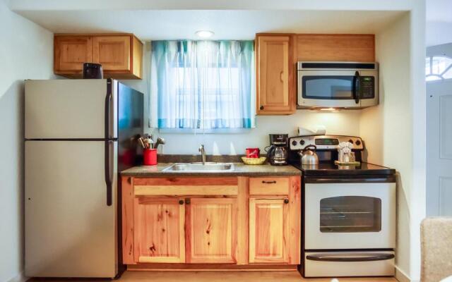 Inn at Haystack Rock