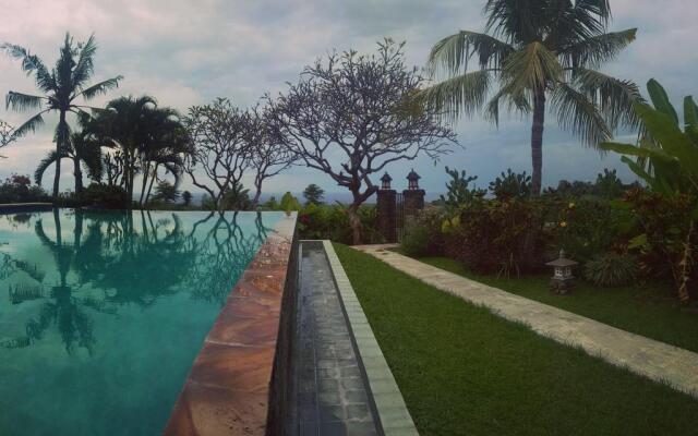 Ume Cantik Villa
