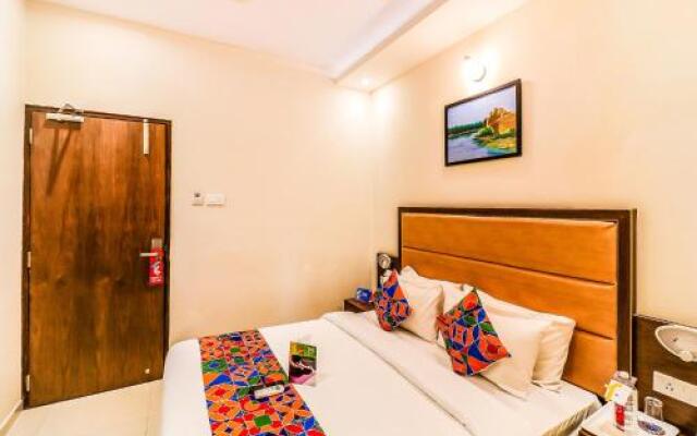 FabHotel Admiral, Marol