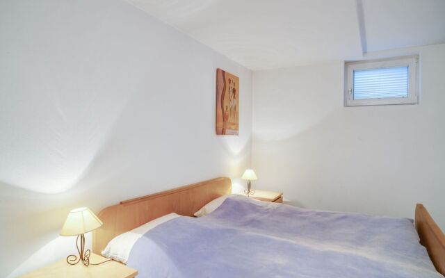 Cosy Chalet in Mühlbach With Private Garden