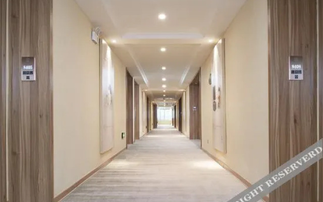 Nanas Hotel