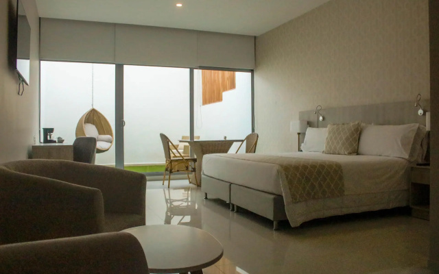 Hotel Dorado Plaza Alto Prado
