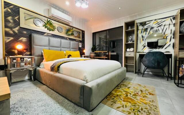 24 On Basil Boutique Aparthotel