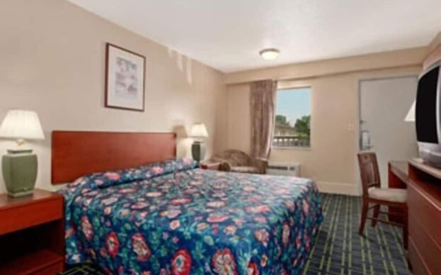 Hilltop Inn
