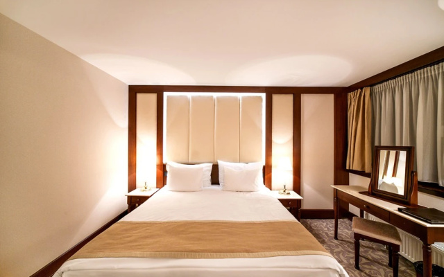 Hotel International