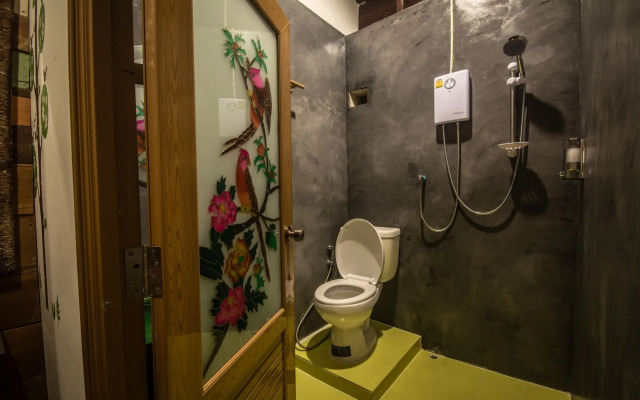Poonsawasdi Hotel
