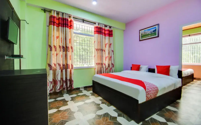 The Pine Stay by OYO Rooms