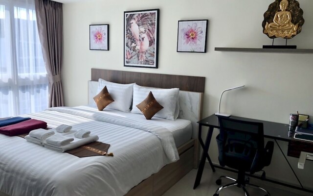 Luxury Apartments in Grand Avenue