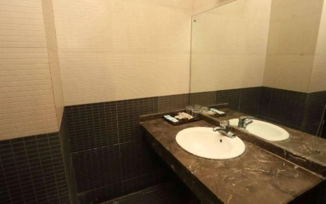Hongji Hotel