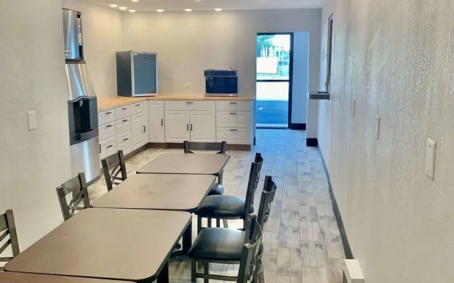 SureStay Hotel by Best Western Midland