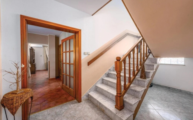 Nice Apartment in Rovinj With 3 Bedrooms and Internet